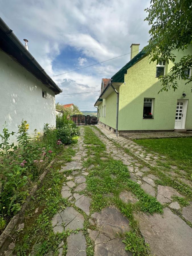 Greenery Home Миеркуря Чук Екстериор снимка
